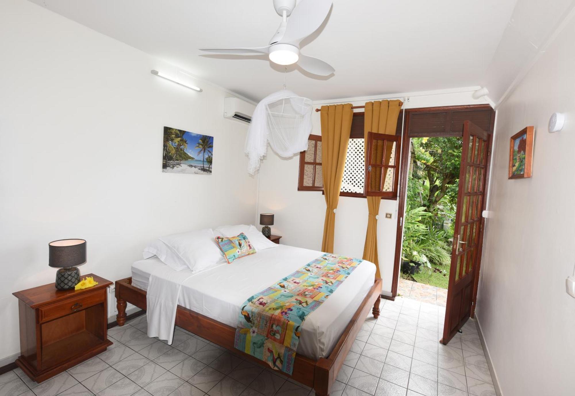 Belavue & Spa Prive, Avec Vue Panoramique Sur Mer, Jardin Creole Paysager, Jacuzzi Prive Буйант Экстерьер фото
